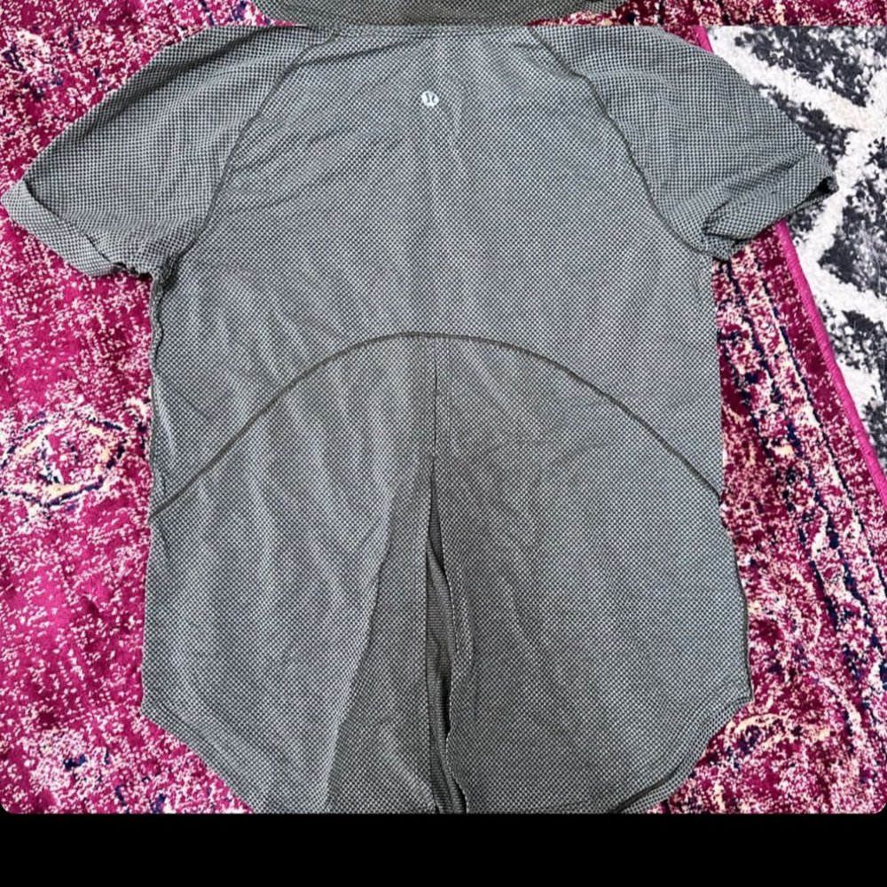 Green Lululemon shirt